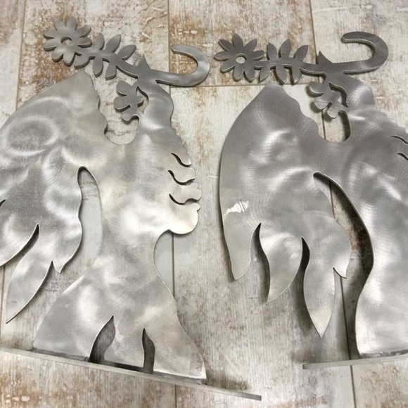 Vintage "Angel with Flower" Plant Hanger (1) - Picture 4 of 14